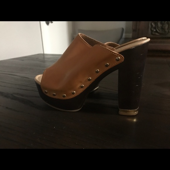 Shoes - Picture 2 of 3